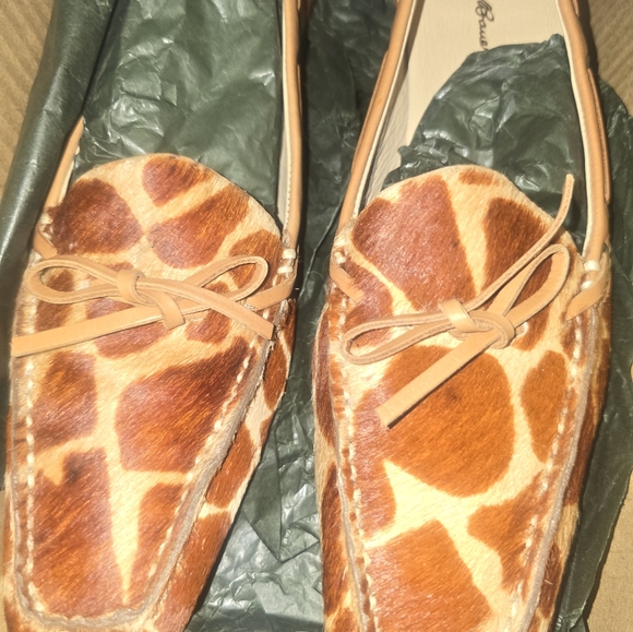Eddie Bauer Giraffe Print Pony Hair/Leather Loafer - Picture 11 of 12